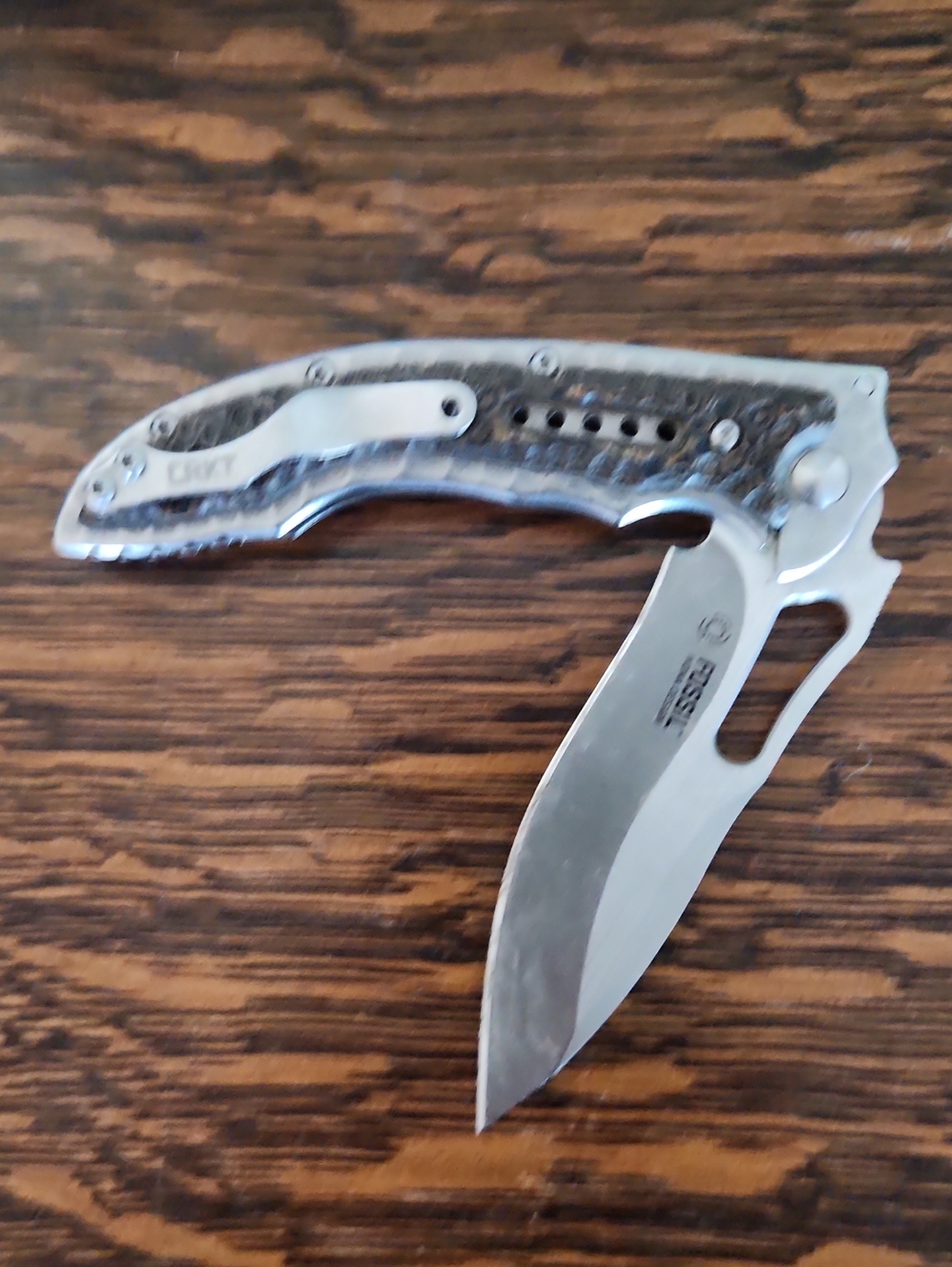 Folding Pocket Knife - Silver Stainless Steel Blade